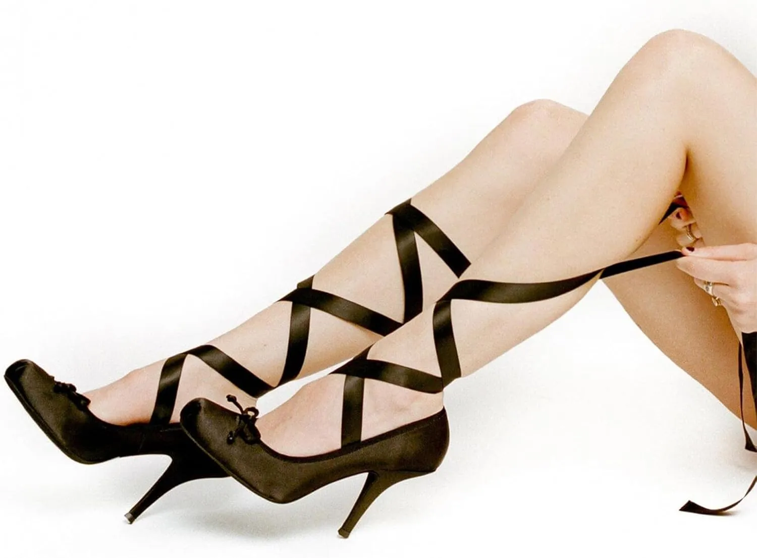 Ballet Heels for Women with Lace up Bows Closed Toe Mary Jane Heels Comfortable Square Toe Womens Ballerina Pumps Casual Dress Shoes for Women Dressy.