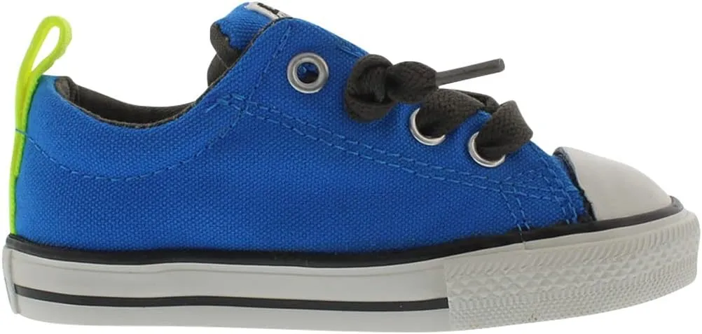Converse Boy's Chuck Taylor All Star Street Slip on Low Top Sneaker