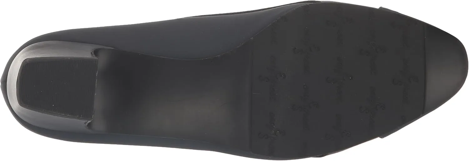 Easy Street Women's Dottie Pump