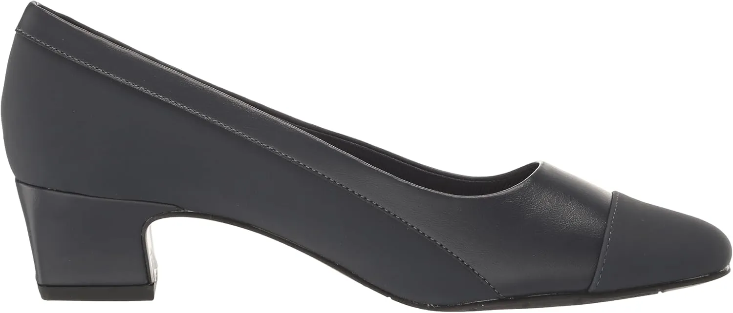 Easy Street Women's Dottie Pump