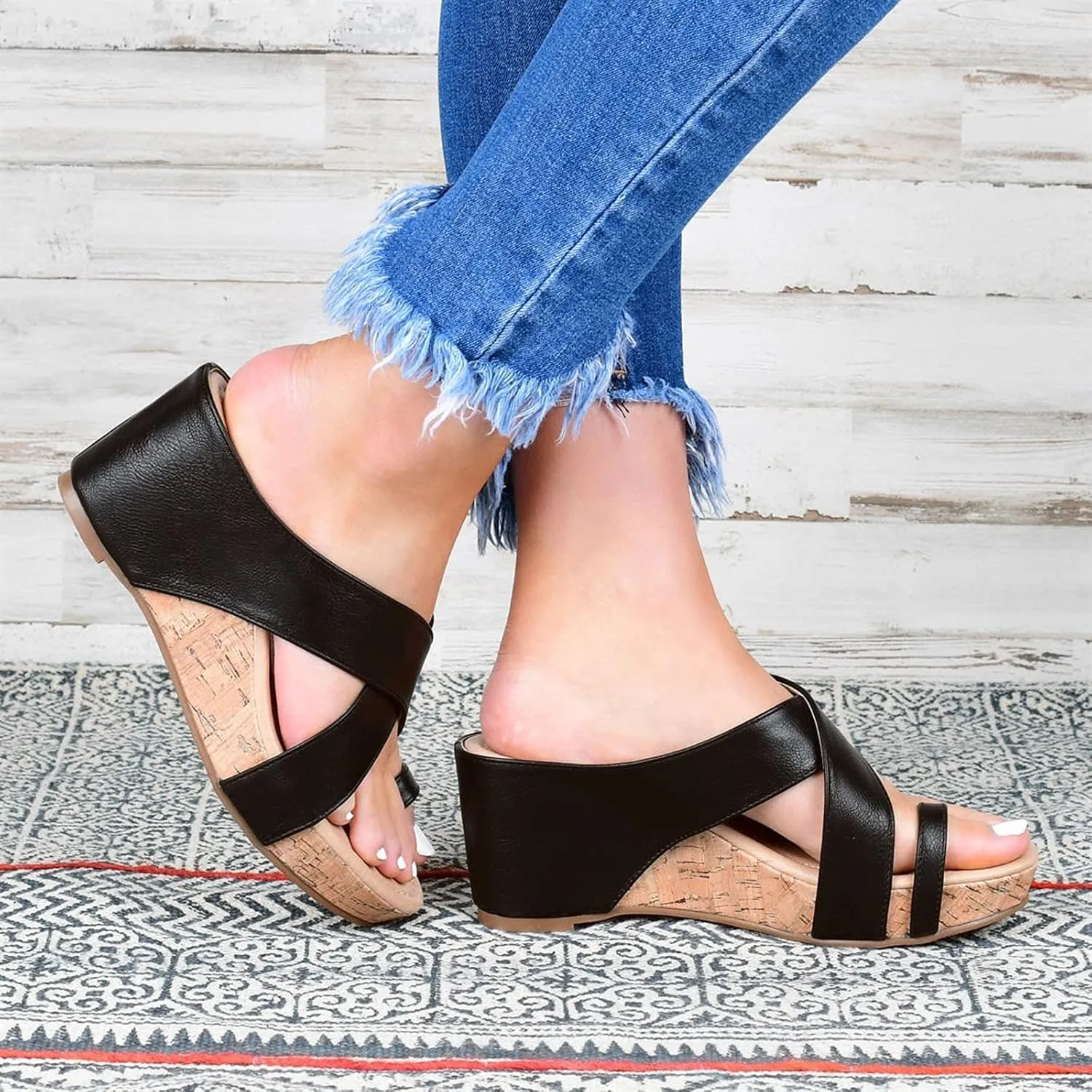 Eduavar Sandals for Women Dressy, Women's Sandals Dressy Summer Beach Sandals Lace Trim Ring Toe Floral Flat Sandals