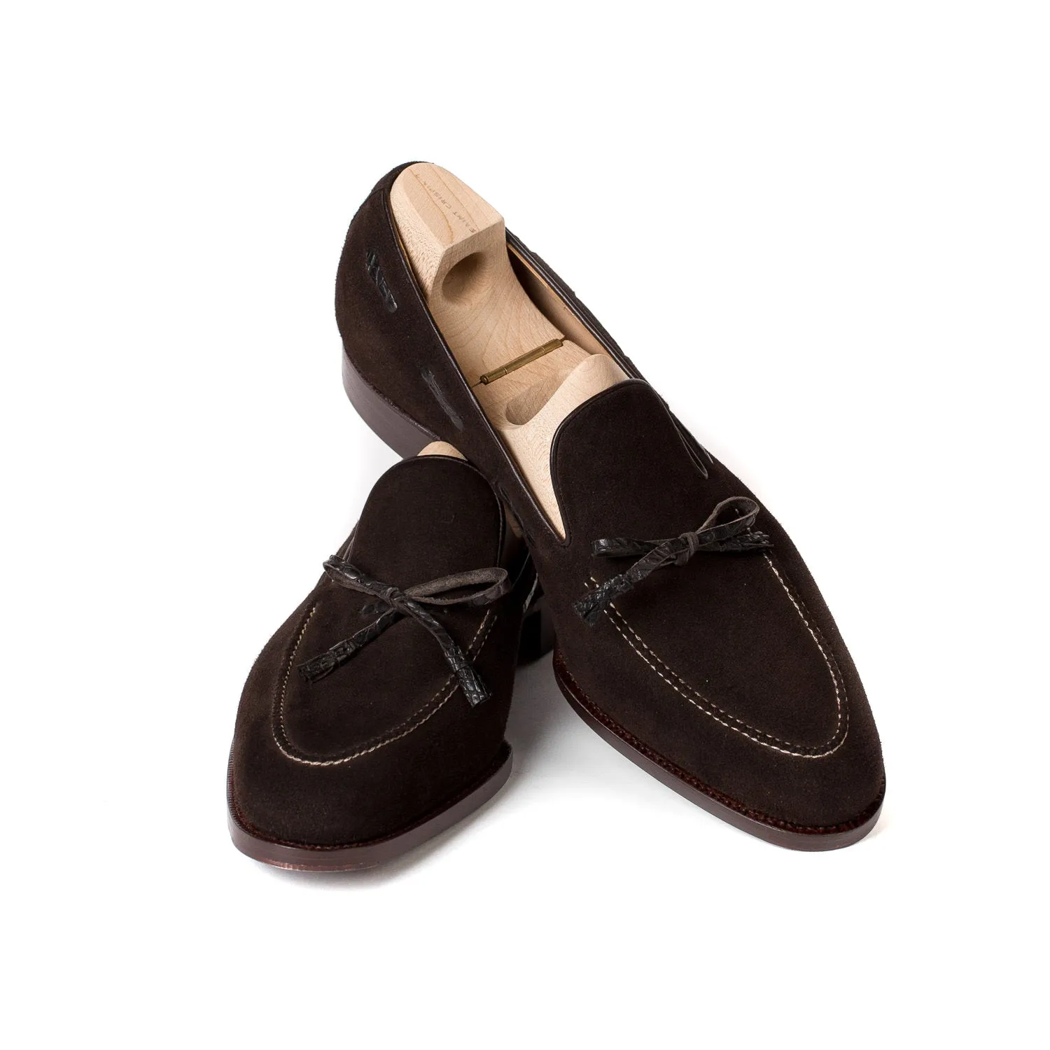 Loop-Loafer "Croc-Tassel" aus braunem Rauhleder - reine Handarbeit
