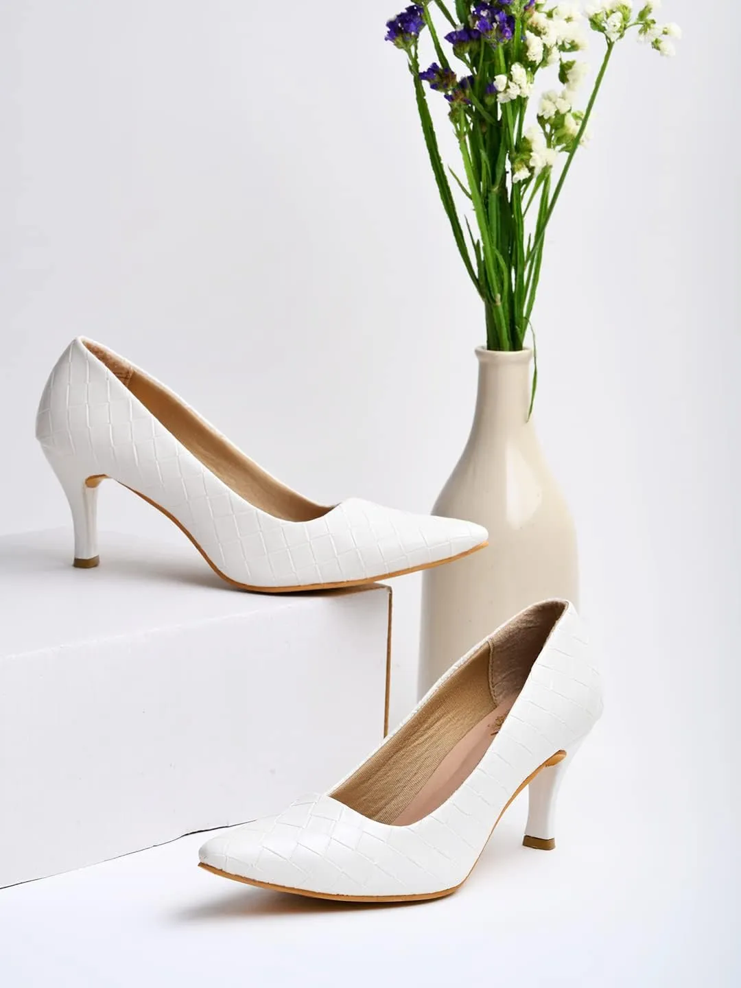 Women’s Classic Black Heels – Pointed Toe High Heel Pump – Elegant Stiletto Heels for Office, Party, or Evening Wear