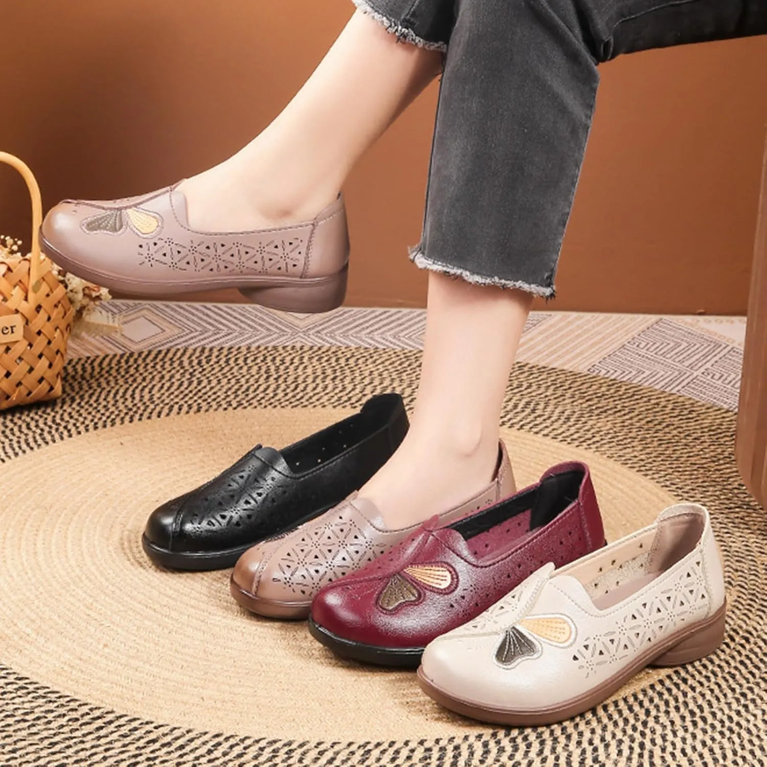 Women's Slip on Comfort Casual Leather Shoes,Vintage Cute Bow Embroidery Non-Slip Softsole Dress Walking Loafers
